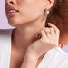 Boucles d'oreilles pendantes PEARLY - Perle / Argenté - Boucles d'oreilles  | Agatha
