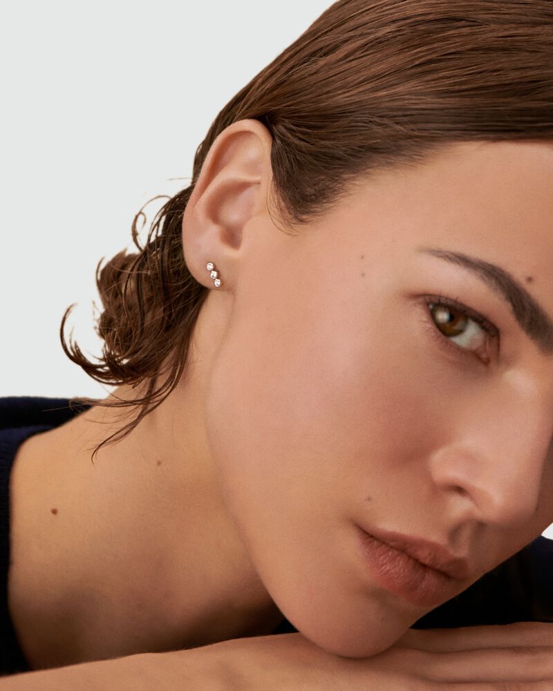 Piercing puce LEINA - Cristal / Argenté - Piercings  | Agatha Piercing puce LEINA - Cristal / Argenté - Piercings  | Agatha